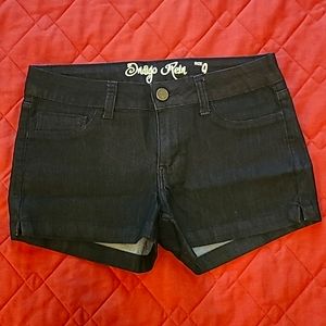 Indigo Rein black shorts size 9